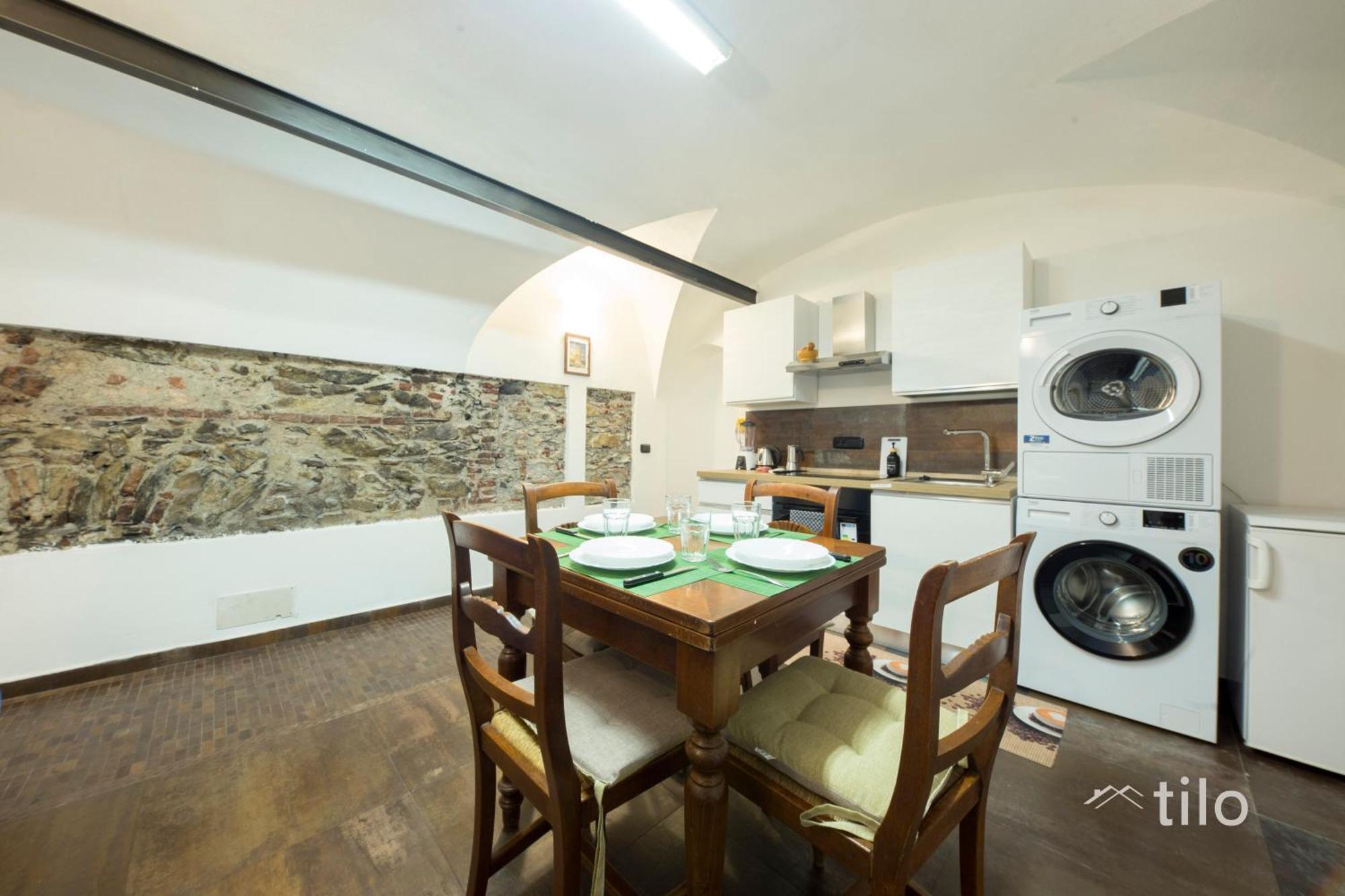 Ferry 1m Family, Free Wifi & Netflix Ac, By Tilo Apartment